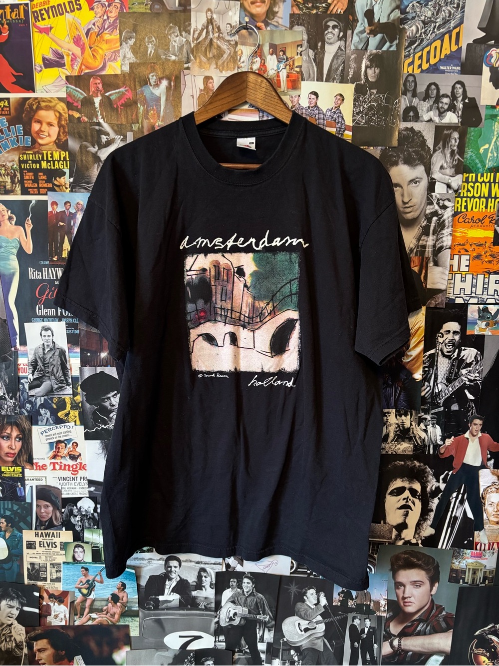 Fruit of the Loom Black Amsterdam Graphic Short-Sleeve Tee
